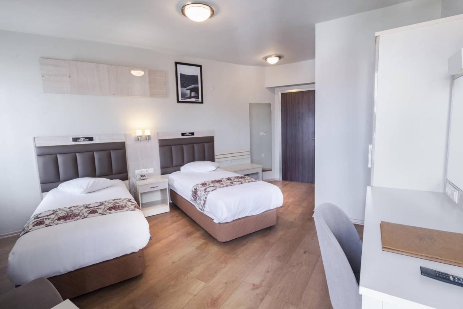 Bolu Grand Koeroglu Otel Bagian luar foto